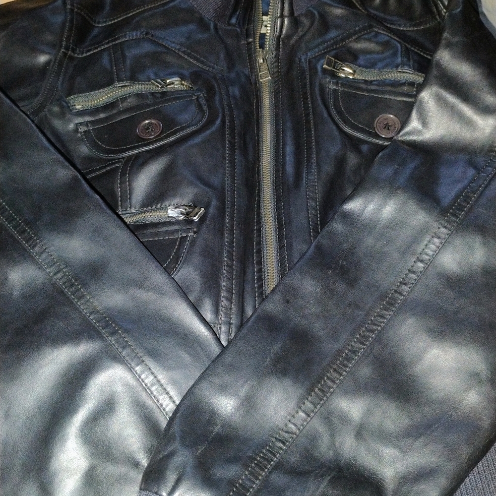 Elegant Black Leather Jacket for Women